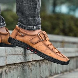 Shoes light comfortable